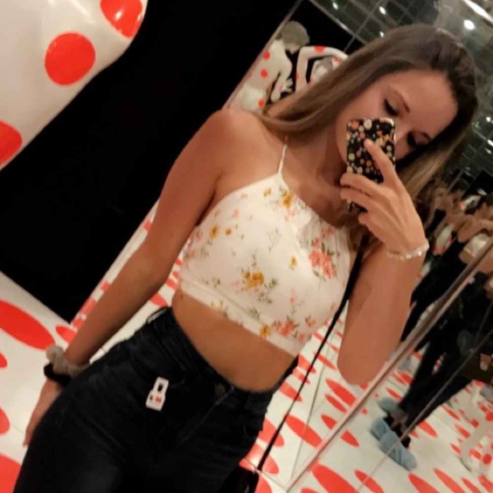 Meet your Posher, Abby